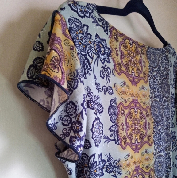 Dynamite boho top with drape neckline  flutter sleeves and slant hem with tie - Picture 7 of 7